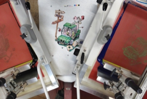 Premium 4 color process silk-screen printing